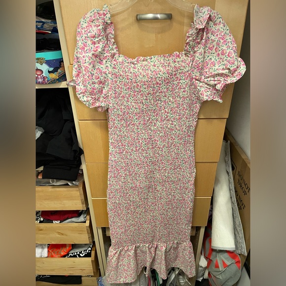 Pretty Garden Flower Dress NWT - Picture 2 of 5